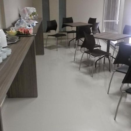 Topazio Park Hotel Afranio Bagian luar foto